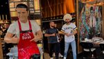 Momen Khabib Nurmagomedov saat Ngopi di Mekkah hingga Dubai