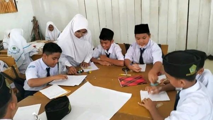 Kisah Rizky, guru honorer yang akhirnya jadi PPPK