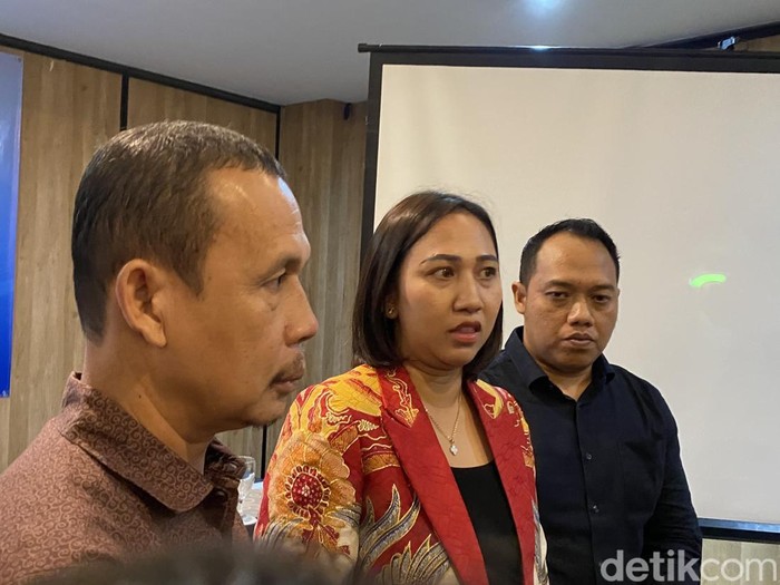 Konferensi pers tim kurator PT Sritex di Hotel All Stay, Kecamatan Gajahmungkur, Kota Semarang, Senin (13/1/2025) malam.