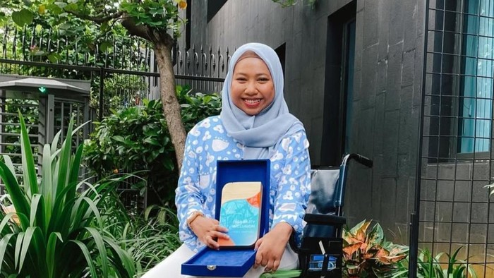 Laninka Siamiyono berbagi pengalaman tentang tantangan aksesibilitas saat berwisata. Ia menyerukan perlunya fasilitas inklusif di destinasi wisata.