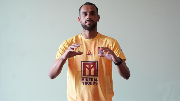 Malut United merekrut kiper asal Brasil Dida.