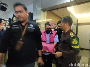 Duit Rp 920 M dan Emas 51 Kg Masuk Dakwaan Makelar Kasus Ronald Tannur