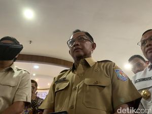 Mendagri Beri Surat Cinta ke Pemda yang Tak Adopsi Aturan Pembebasan PBG