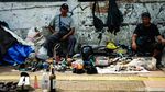Pasar Loak Kebayoran Lama, Alternatif Wisata Barang Bekas di Jakarta