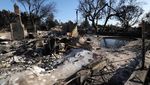 Porak Poranda Altadena California Diamuk Kebakaran Hutan