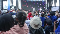 Dilansir detikJabar, Selasa (14/1/2035), acara digelar di Lapangan Zinedine Zidane. Warga terlihat berbondong-bondong datang ke lapangan tersebut. Selain warga, ribuan kepala desa dari berbagai daerah di Indonesia juga hadir mengikuti acara tersebut. Salah satu warga Subang, Andriyanto (45), mengaku datang ke peringatan Hari Desa Nasional sejak pagi agar tidak melewatkan satu pun rangkaian acara.