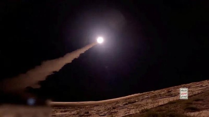 Footage released by Houthi Military Media says to show a launch of missile, which the Houthis say they fired at Israel, at an unknown location, Dec. 19, 2024. (File photo: Reuters)