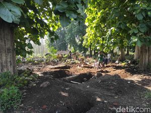 Mistis Warnai Relokasi 486 Makam di Blitar: Suara Tangis hingga Tak Sadar