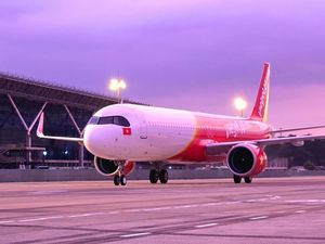 Pesawat China Pabrikan COMAC Mulai Terbang di Vietnam