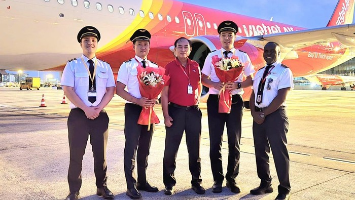 Sambut Tahun 2025, Vietjet Tambah 10 Pesawat Baru Mengawali 2025, Vietjet maskapai penerbangan asal Vietnam, menambah 10 pesawat baru ke armadanya. Langkah itu merupakan bagian dari strategi ekspansi maskapai yang terus berkembang.