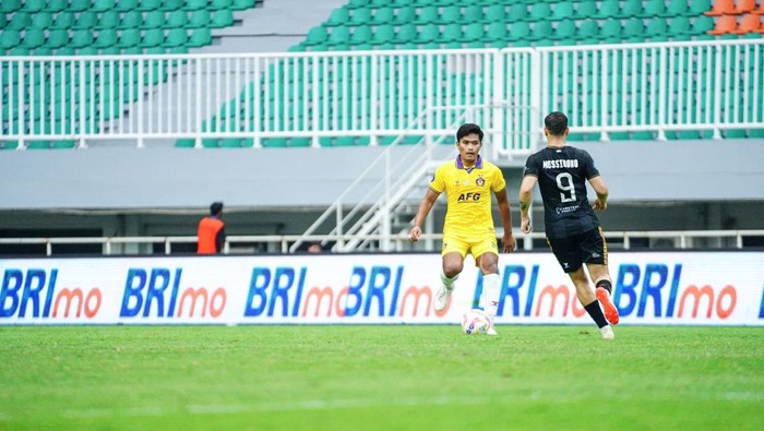 Ahmad Agung dipinjamkan Persik Kediri ke Persib Bandung