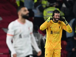Di lima besar, mulai dari posisi kelima ada empat kiper dengan masing-masing empat clean sheets. Mereka adalah Kepa (Bournemouth), Alisson (Liverpool), Sanchez (Chelsea), Verbruggen (Brighton) (Getty Images)