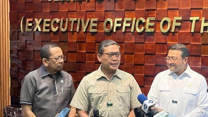 Kepala Kantor Staf Presiden (KSP), Letjen (Purn) AM Putranto, di kantor KSP, kompleks Istana Kepresidenan, Jakarta, Rabu (15/1/2025).