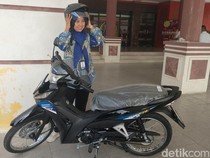 Video: Senyum Lebar Bidan Polman Dapat 3 Motor Seusai 2 Kali Kena Prank