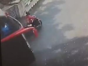 Rekaman CCTV Detik-detik Bus Tabrak Pemotor hingga Tewas di Kota Batu