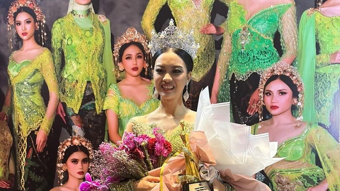 Firsta Yufi Amarta Putri, pemenang Putri Indonesia Jawa Timur 2025 asal Banyuwangi.