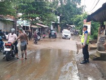 Banjir Bandang di Tianyar, Jalan Amlapura-Singaraja Macet 2 Km