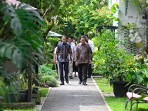 Jokowi Tinggalkan Keraton Jogja Usai 1 Jam Lebih Bertemu Sultan