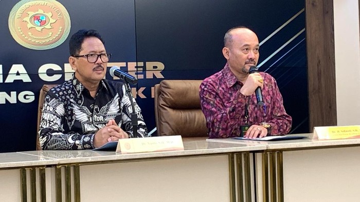 Jubir MA Yanto dengan Kabiro Humas MA Sobandi