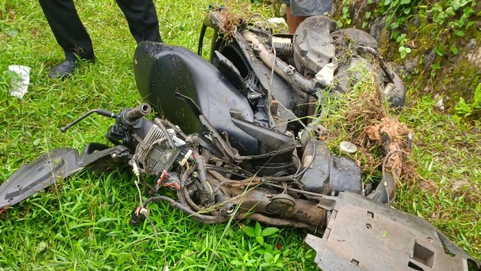 Kondisi motor pasca kecelakaan di Sarolangun.