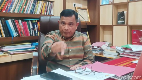 Kuasa Hukum Ahmad Muslim, Asmuni saat ditemui awak media di kantornya di Mataram, Rabu (15/1/2025).