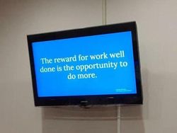 Kumpulan Salah Desain yang Bikin Mikir, Kok Kayak Salah?