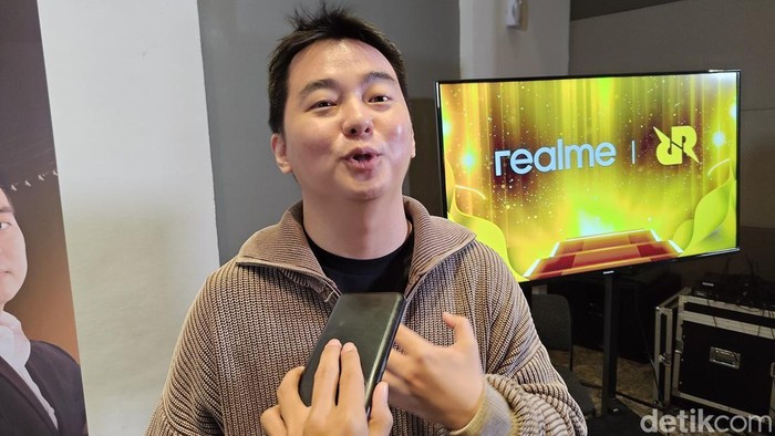 Salah satu pemain andalan RRQ Kazu, Richard William Manurung alias Legaeloth, kembali dipinjamkan ke tim lain. Kali ini dirinya akan berlabuh untuk sementara ke Kraken Esports. Begini tanggapan Founder dan CEO RRQ, Andrian Pauline Husen.