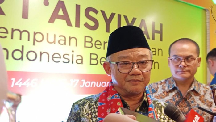 Mendikdasmen angkat bicara tentang Sekolah Rakyat di bawah Kemensos.