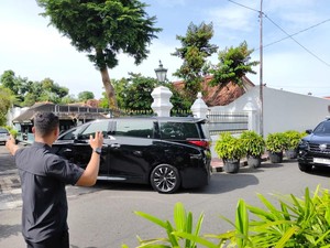 Jokowi Sowan Sultan HB X di Keraton Kilen, Pertemuan Tertutup