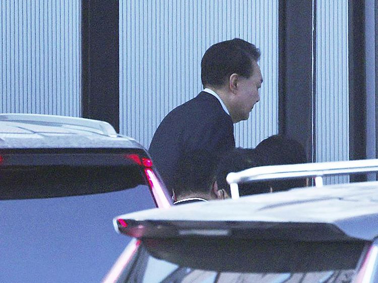 Momen Dramatis Penangkapan Presiden Korsel Yoon Suk Yeol