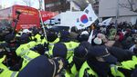 Momen Dramatis Penangkapan Presiden Korsel Yoon Suk Yeol