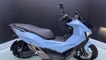 Lihat Lebih Dekat Motor Listrik Paling Enak yang Wujudnya Mirip Honda ADV 160