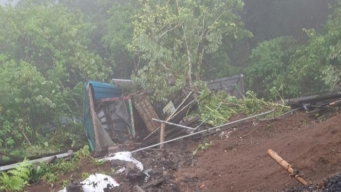 Musibah tanah longsor terjadi di Banjar Yeh Ketipat dan Banjar Asah Panji, Desa Wanagiri, Kecamatan Sukasada, Buleleng, Bali, Rabu (15/1/2025). (BPBD Buleleng)