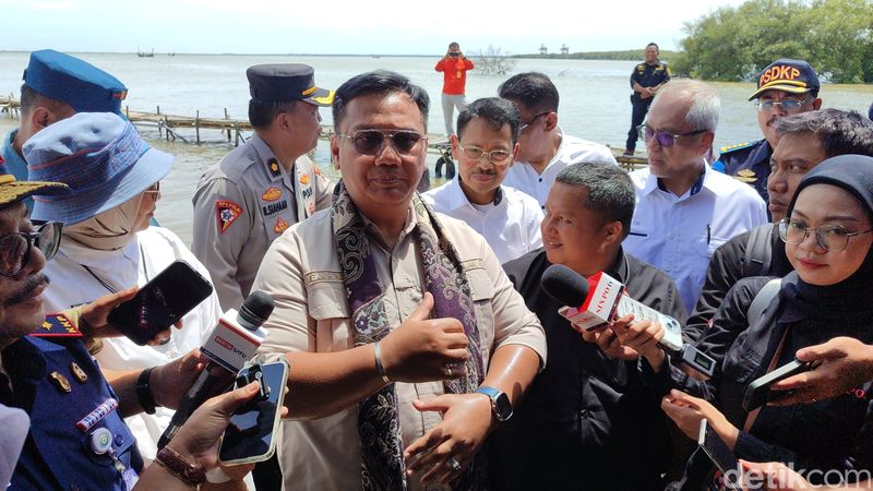 Pagar laut 30 km di Kabupaten Tangerang, 15 Januari 2024. (Bahtiar Rifa'i/detikcom)