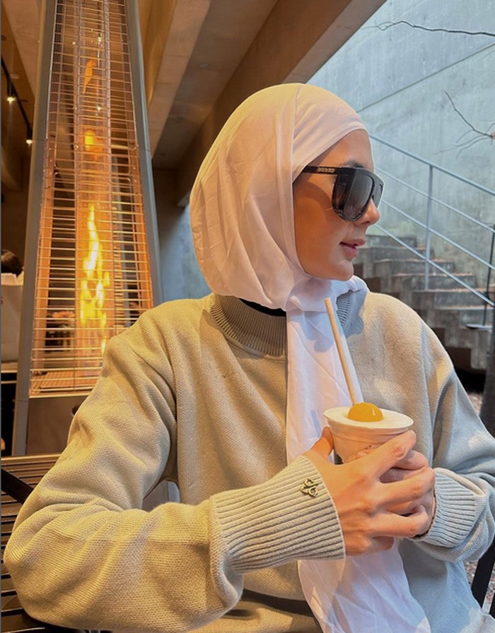 Paula Verhoeven Liburan ke Korea, Cicip Pajeon hingga Ramen Instan Paula Verhoeven Liburan ke Korea, Cicip Pajeon hingga Ramen Instan