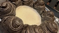 Menurutnya hampir semua kafe di Korea Selatan memiliki hidangan kue dan dessert yang cantik. Seperti cake ini contohnya. Foto: Instagram @paula_verhoeven