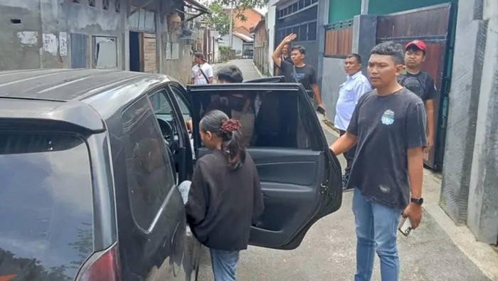 Pelaku pembuangan bayi di Kali Ancar, Mataram, ditangkap polisi. (Istimewa)