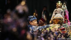 Pertunjukan Wayang Semalam Suntuk Rayakan Hari Desa 2025 Pertunjukan Wayang Semalam Suntuk Rayakan Hari Desa 2025