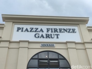Piazza Firenze, Markas Kerajinan Kulit Garut Bernuansa Italia