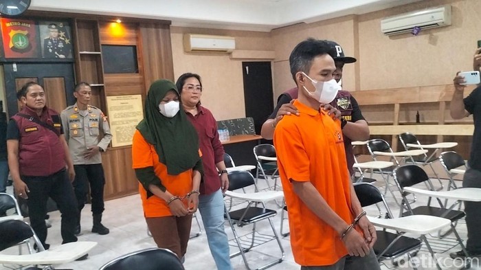 Portet H dan Bu, ayah dan ibu yang menelantarkan jasad bayinya di rumah sakit.