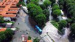 Potret Banjir Genangi Terminal Purabaya
