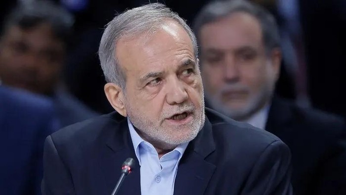 Iranian President Masoud Pezeshkian speaks during a plenary session in the outreach/BRICS Plus format at the BRICS summit in Kazan, Russia October 24, 2024. (File photo: Reuters)