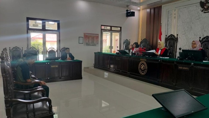 Sidang vonis kasus pembunuhan bos toko bangunan di OKI.
