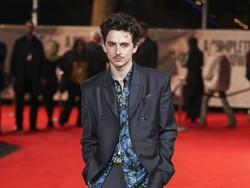 Timothee Chalamet Dapat Pesan Teks Lucu dari Leonardo DiCaprio soal Rambutnya