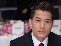 Jaga Daya Tahan Tubuh Saat Konser di RI, Aaron Kwok Percayakan Tolak Angin Jaga Daya Tahan Tubuh Saat Konser di RI, Aaron Kwok Percayakan Tolak Angin