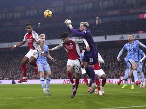 Arsenal Ungguli Tottenham 2-1 di Babak I