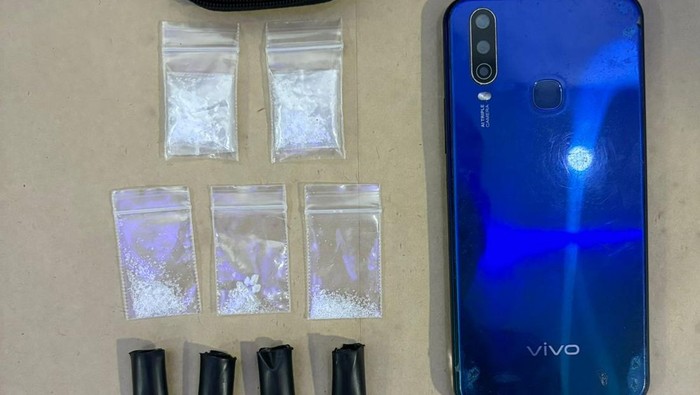Barang bukti sabu diamankan Polres Bone.
