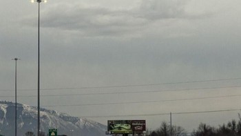 Ini bukan sekadar awan. Menurut kamu bentuknya menyerupai apa? Foto: (Bored Panda).