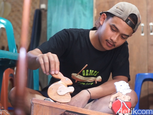 Menengok Produksi Mainan Kayu di Perbukitan Menoreh Kulon Progo