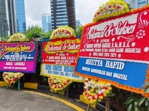 Banjir Karangan Bunga Ucapan Selamat buat Anindya Bakrie